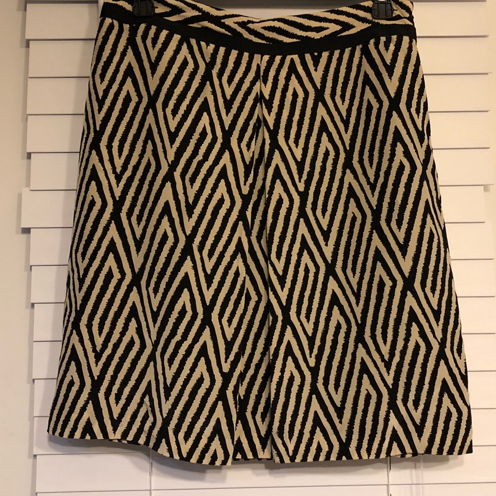 Ann Taylor Petites | Print A-Line Work Skirt | Size 4